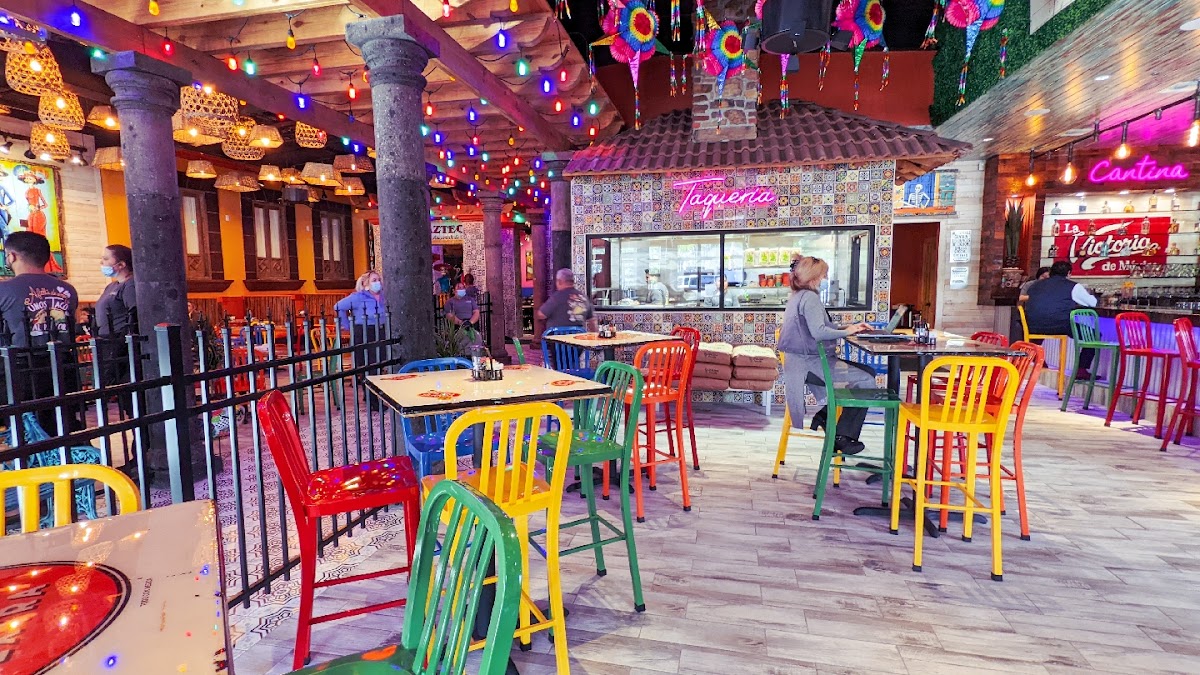 Aztecas Restaurant And Cantina — restaurante mexicano en Mobile
