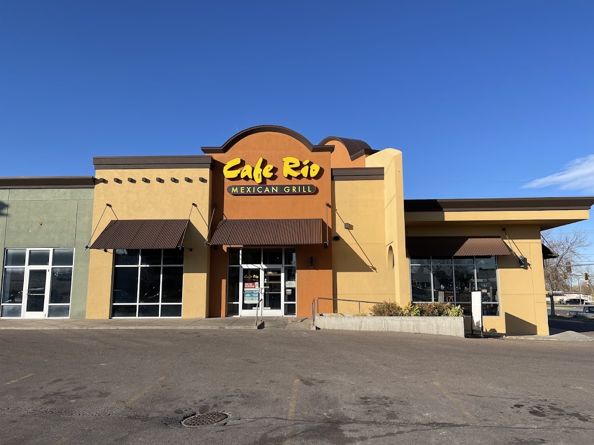 Cafe Rio Fresh Modern Mexican — restaurante mexicano en Great Falls