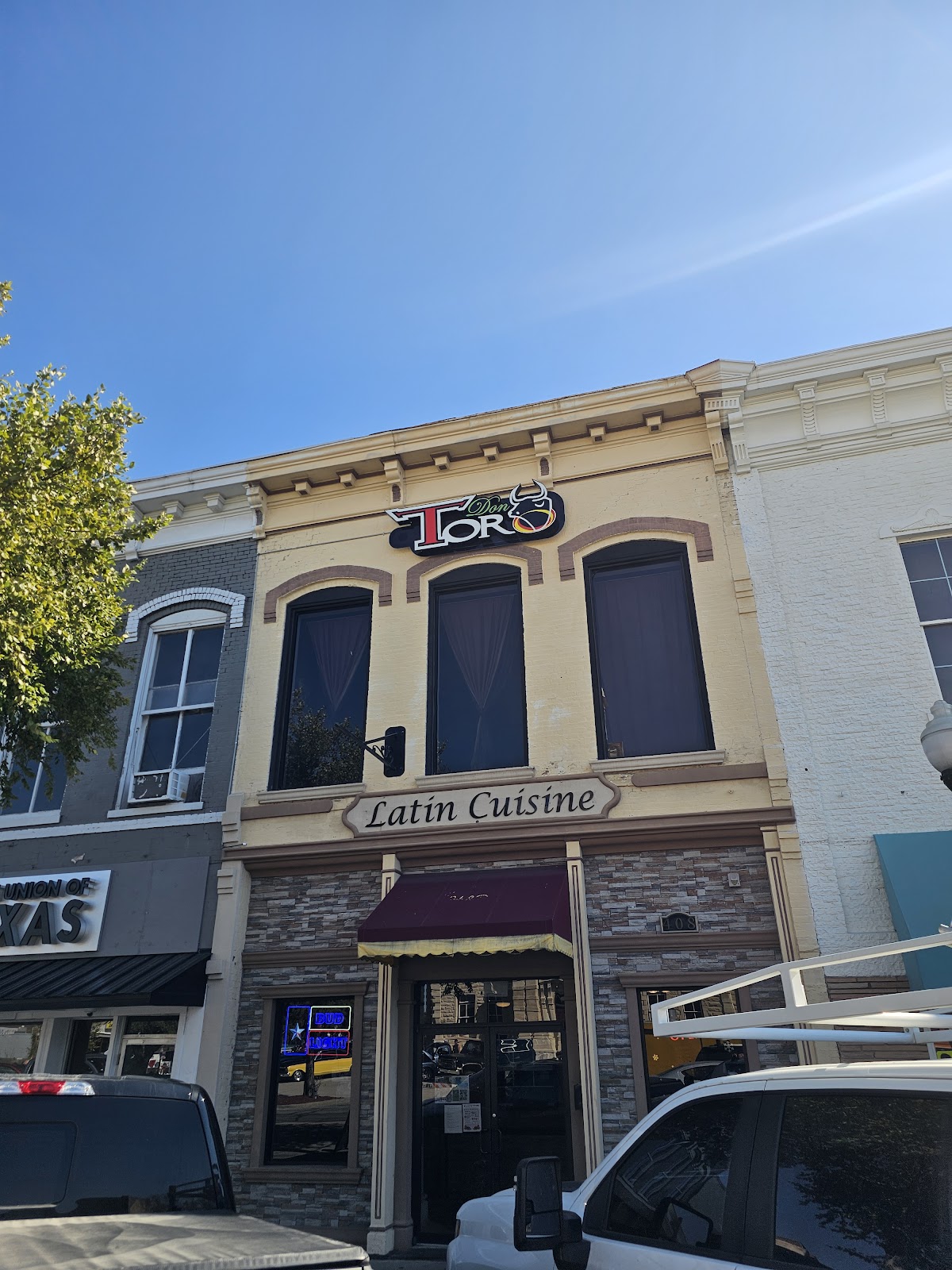 Dos Laredos