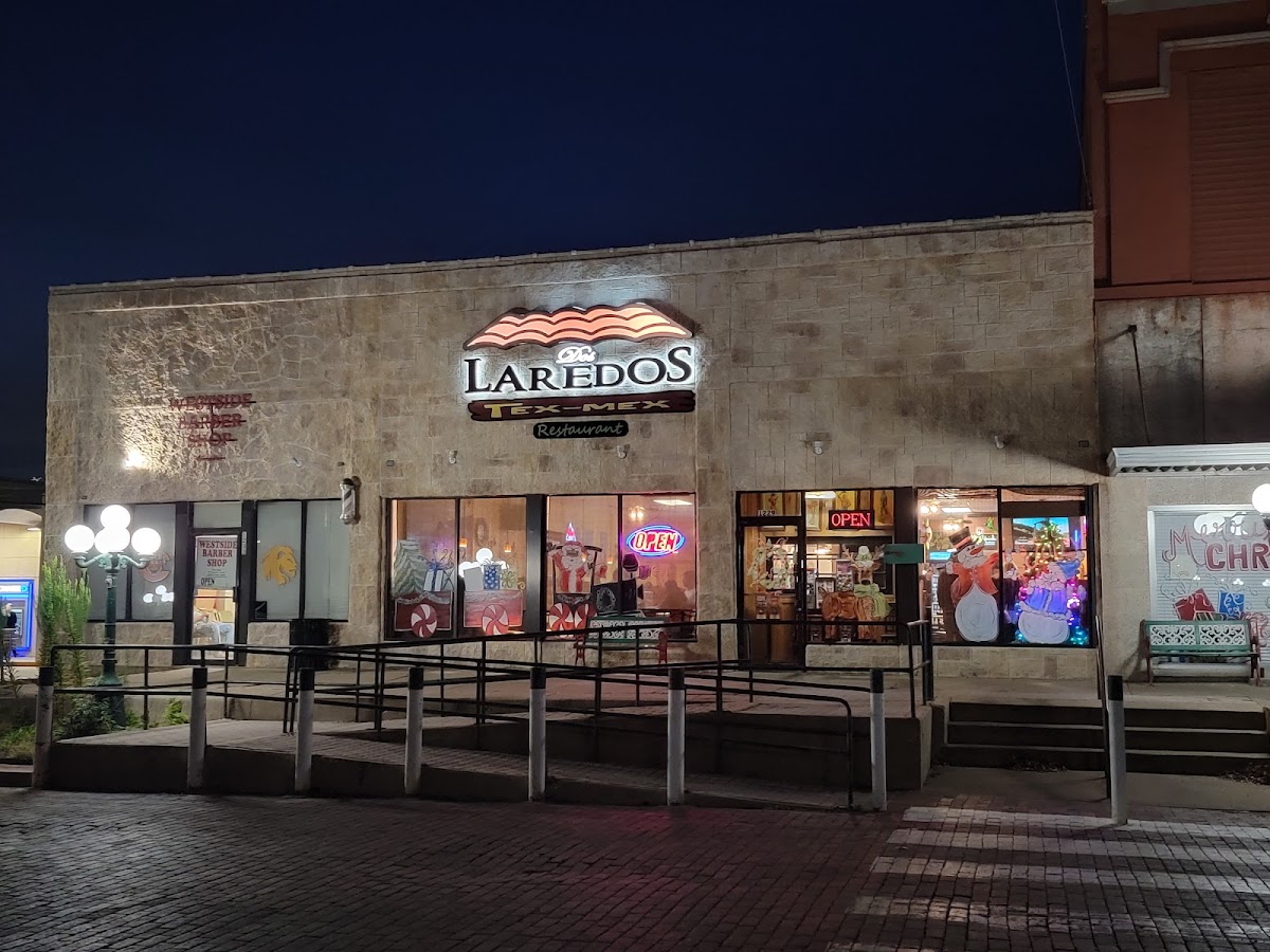 Dos Laredos