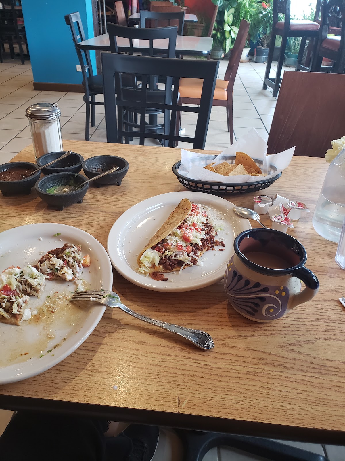 El Tezcal Mexican Restaurant
