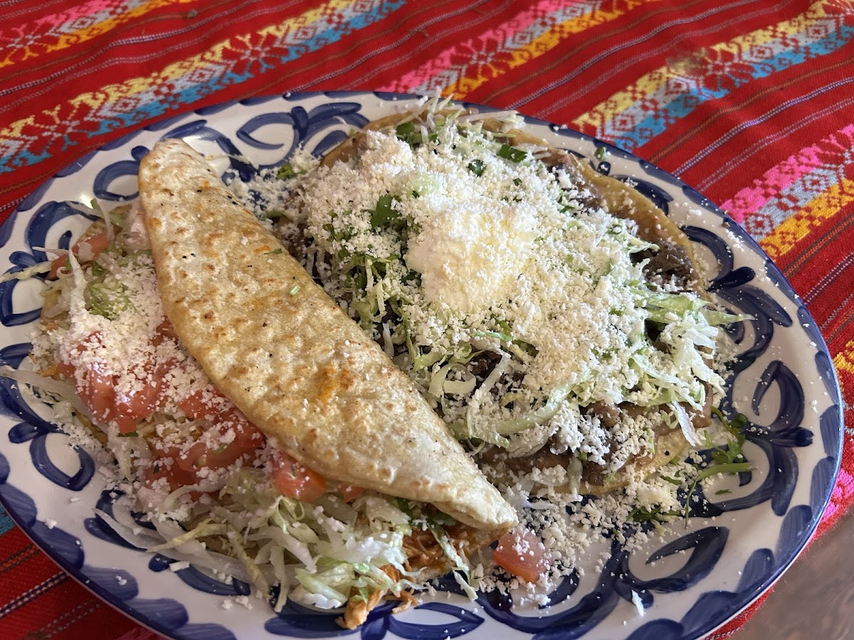 El Tezcal Mexican Restaurant