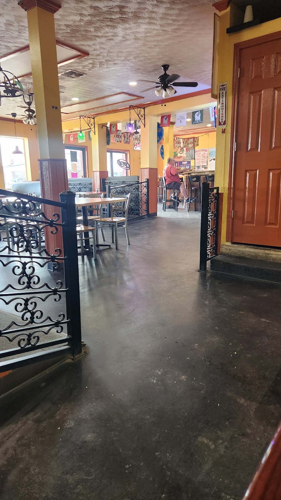 Jaliscos Mexican Grill