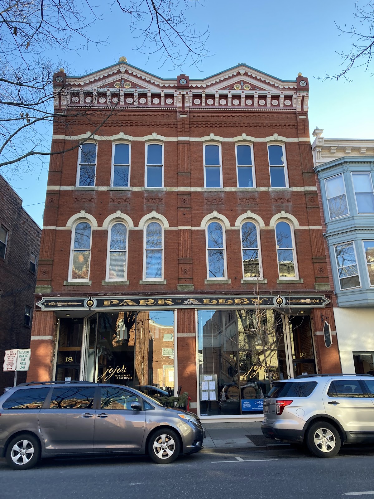 JoJo's Restaurant & Tap House