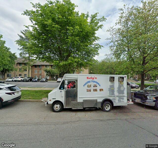 Kely's Taqueria y Pupuseria