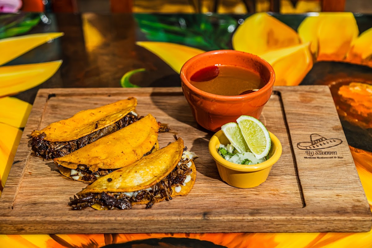 La Sierra Mexican Rest.