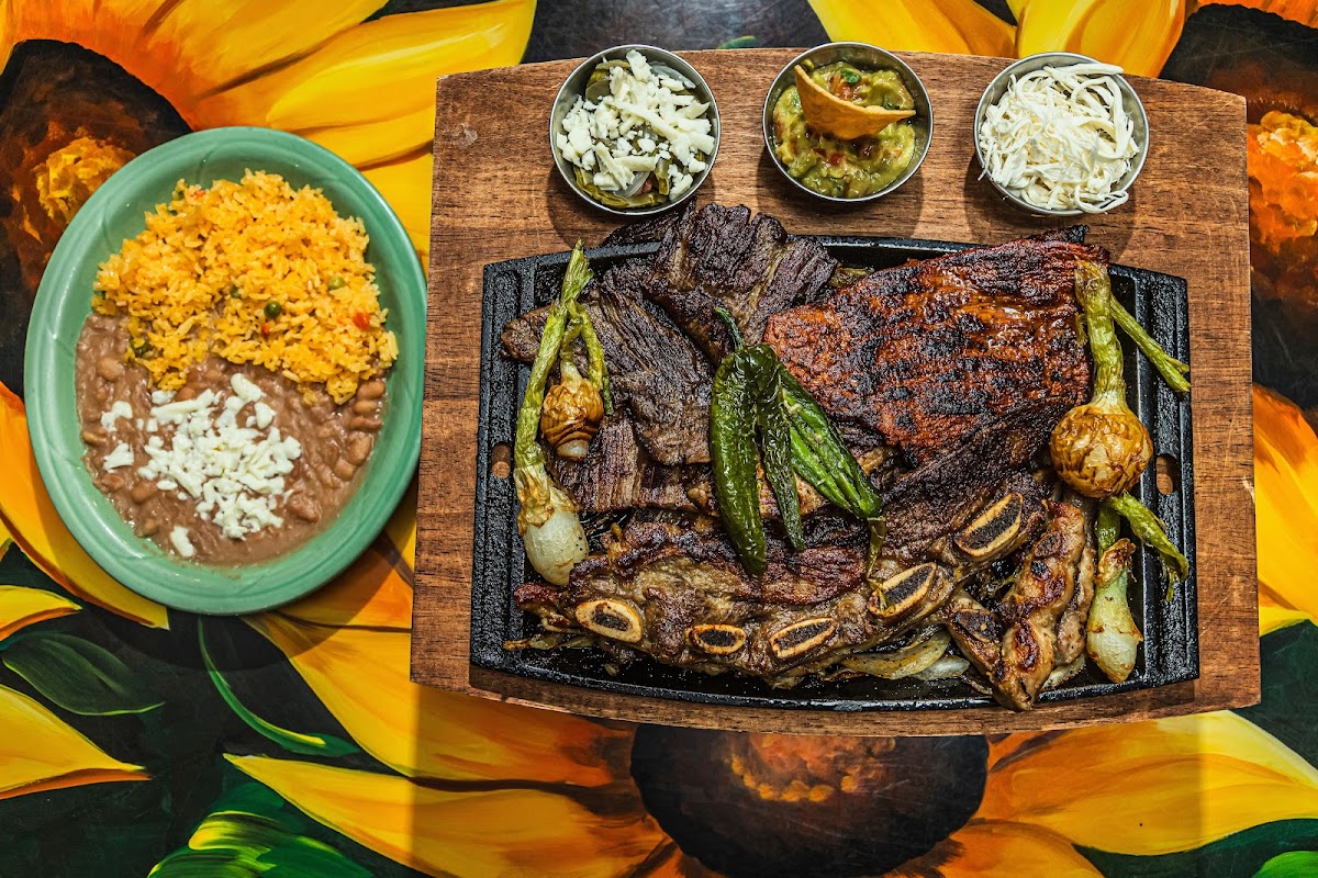 La Sierra Mexican Rest.
