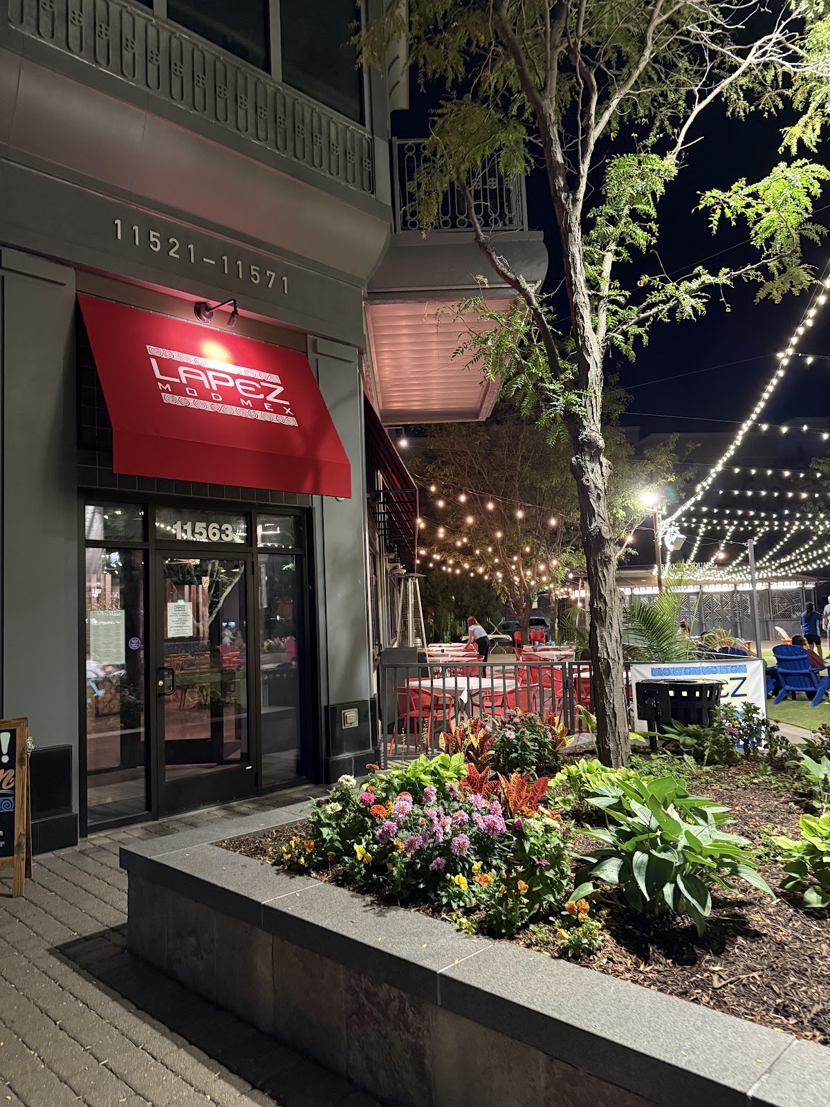 LaPeZ Mod Mex — restaurante mexicano en Leawood