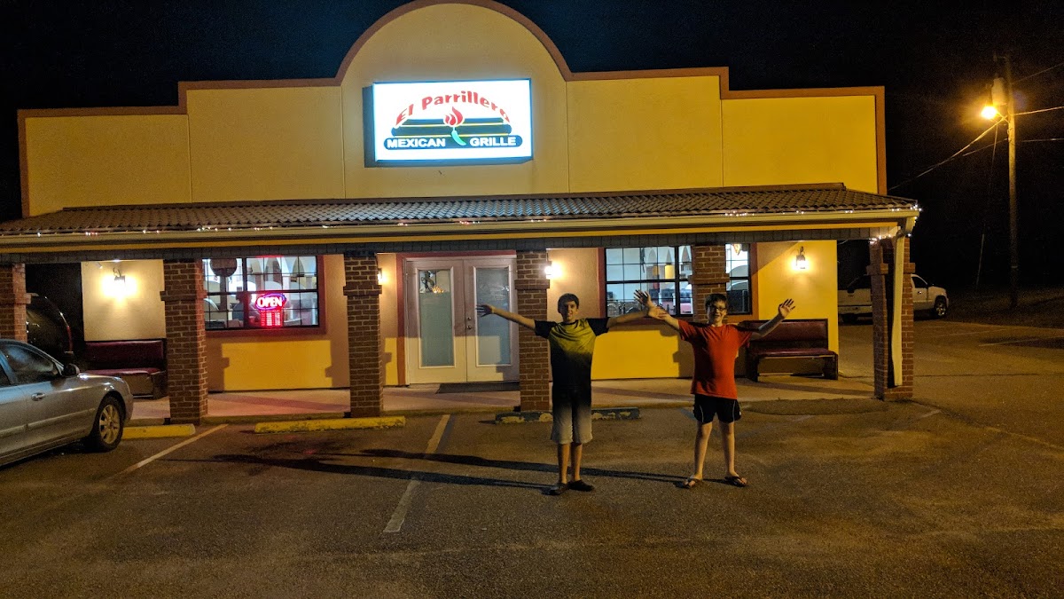 Los Parrilleros