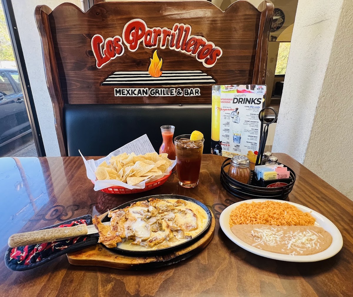 Los Parrilleros Mexican Grille & Bar - Prentiss