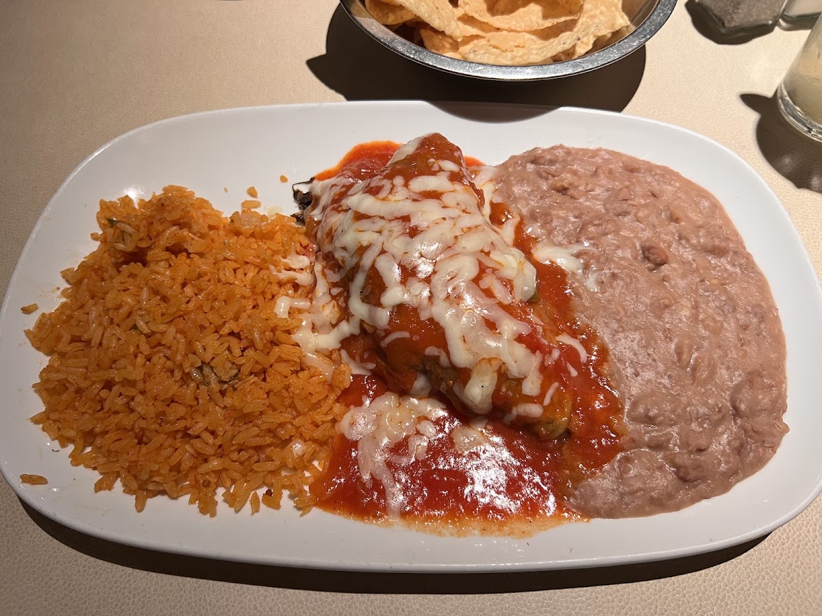Menas Tex-Mex Grill Cantina