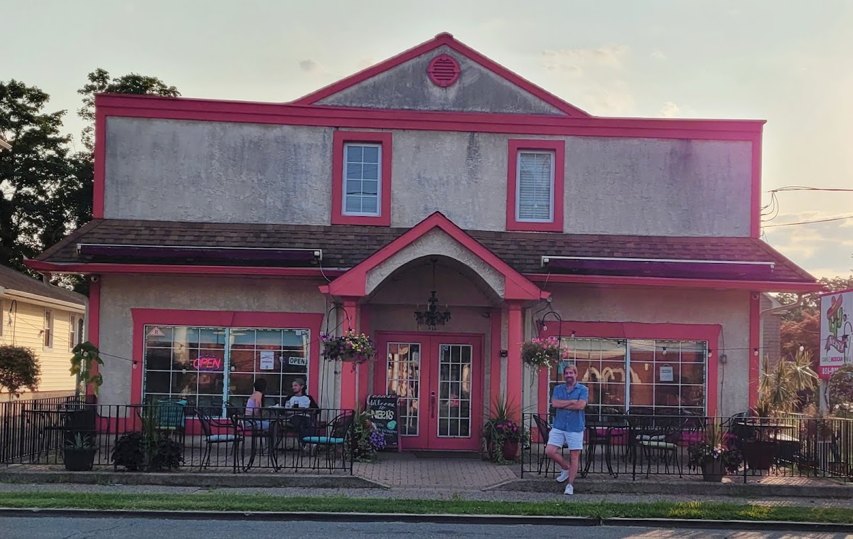 Neri's Café And Mexican Grill