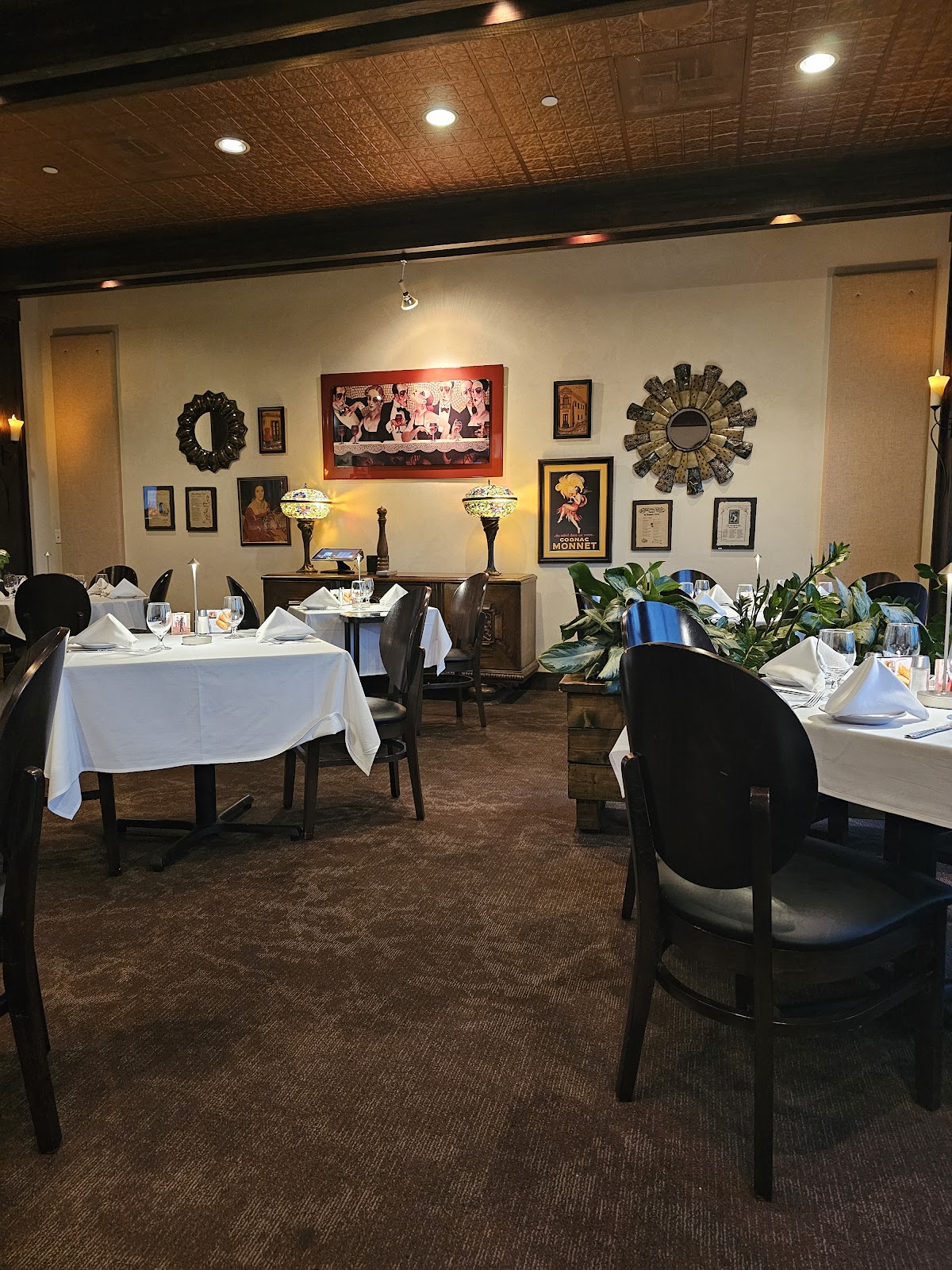 Piropos Restaurant