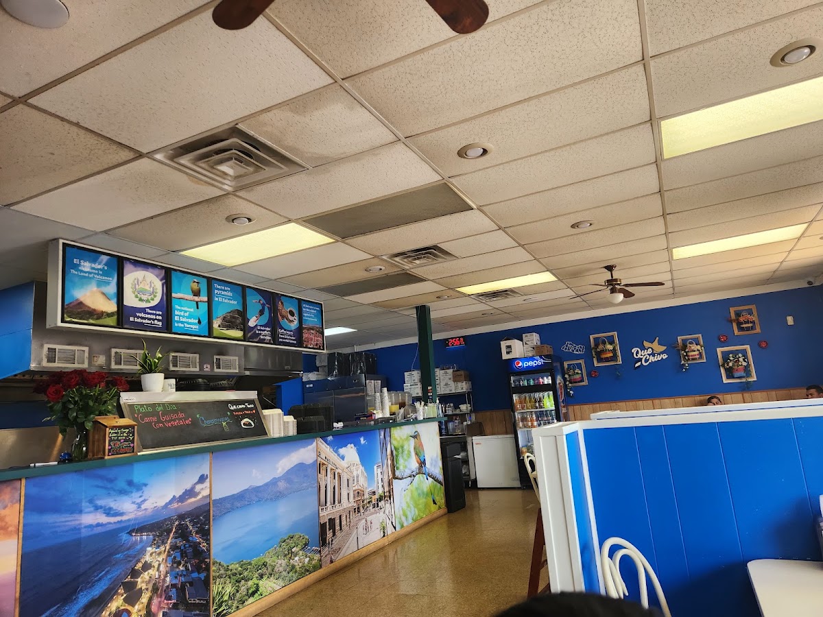 Que Chivo Pupuseria And Restaurant