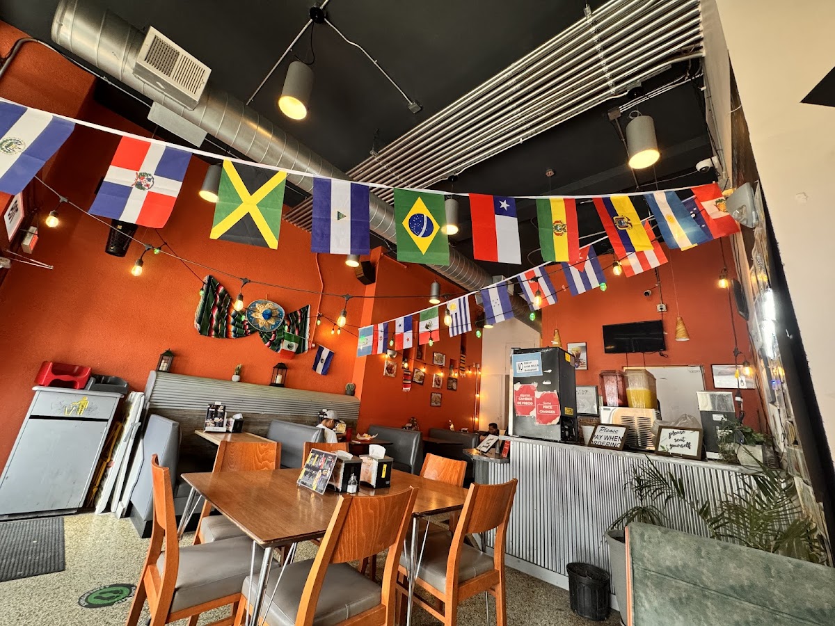 Salmex Restaurant