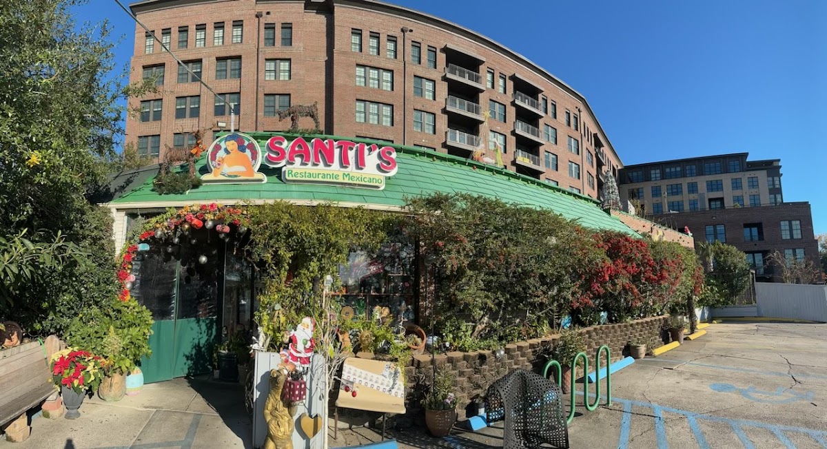 Santi's Restaurante Mexicano